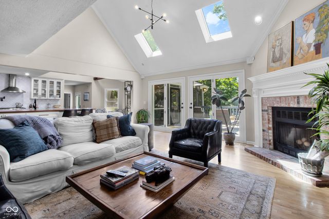 11135 Clarkston, Zionsville, IN 46077