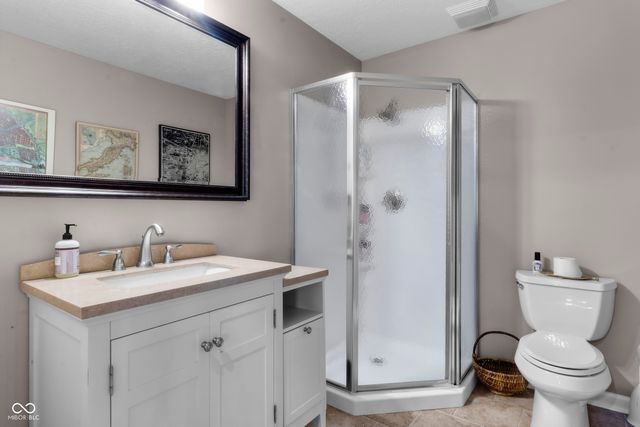 11135 Clarkston, Zionsville, IN 46077
