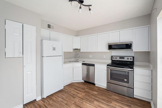 900 S Tennessee Street 13, Mckinney, TX 75069