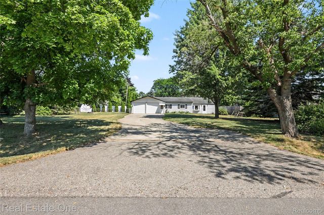 3003 Longview Avenue, Rochester Hills, MI 48307