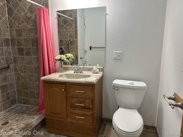 3003 Longview Avenue, Rochester Hills, MI 48307