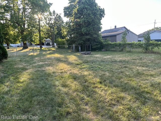 3003 Longview Avenue, Rochester Hills, MI 48307