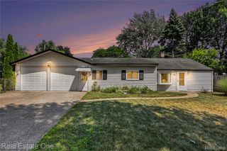 3003 Longview Avenue, Rochester Hills, MI 48307