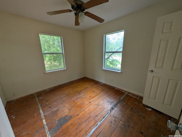 523 Rotary, San Antonio, TX 78202