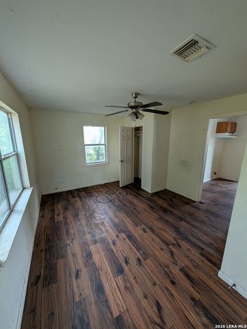 523 Rotary, San Antonio, TX 78202