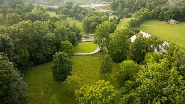 3709 Mobleys Cut Rd, Thompsons Station, TN 37179