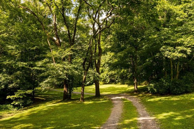 3709 Mobleys Cut Rd, Thompsons Station, TN 37179