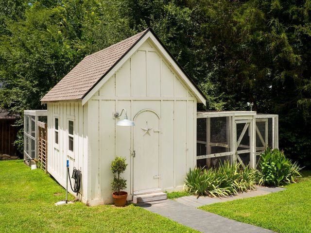3709 Mobleys Cut Rd, Thompsons Station, TN 37179