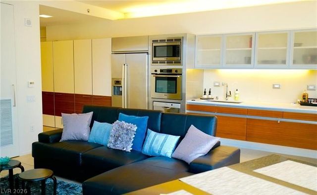 3722 Las Vegas Boulevard 501, Las Vegas, NV 89158