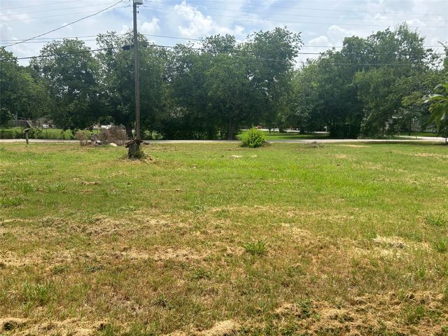 211 S 5th Street, Alvarado, TX 76050