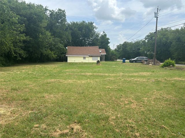 211 S 5th Street, Alvarado, TX 76050