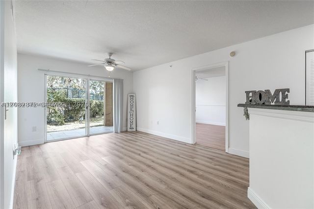 4280 San Marino Blvd 102, West Palm Beach, FL 33409