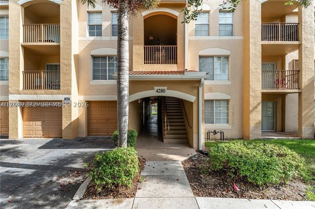 4280 San Marino Blvd 102, West Palm Beach, FL 33409