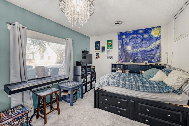 4450 38th Avenue N, Robbinsdale, MN 55422