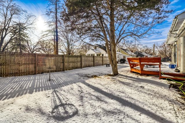 4450 38th Avenue N, Robbinsdale, MN 55422