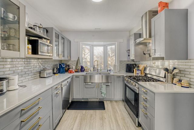 4450 38th Avenue N, Robbinsdale, MN 55422