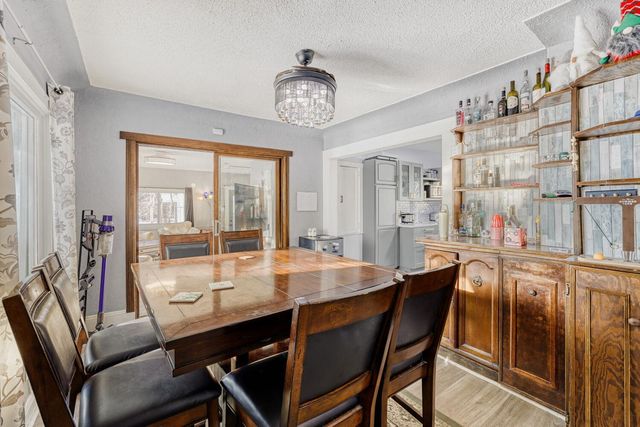 4450 38th Avenue N, Robbinsdale, MN 55422