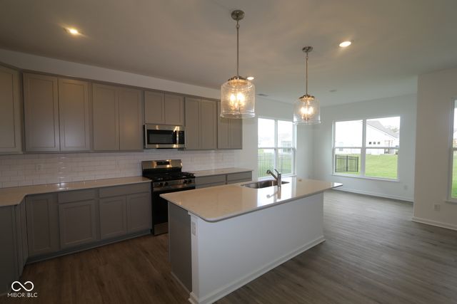 10714 Mangrove Drive, Indianapolis, IN 46239