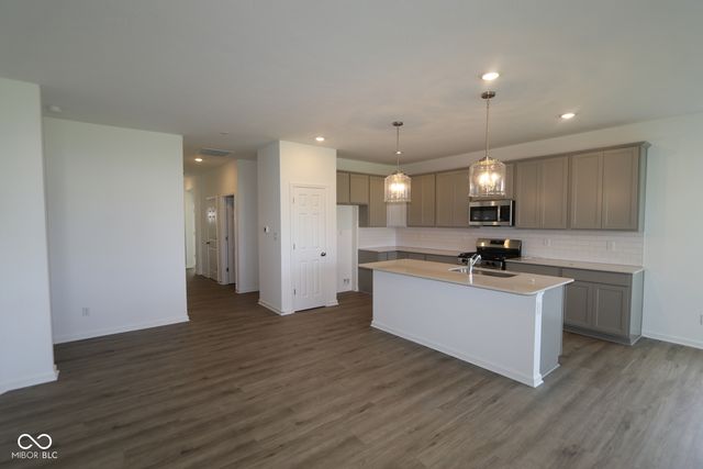 10714 Mangrove Drive, Indianapolis, IN 46239