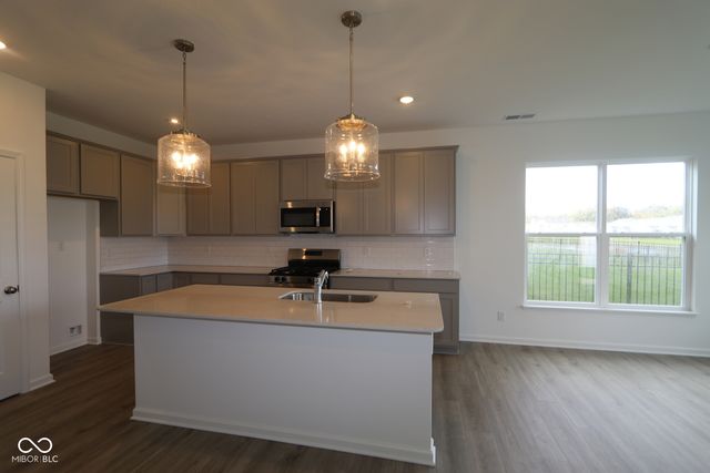 10714 Mangrove Drive, Indianapolis, IN 46239