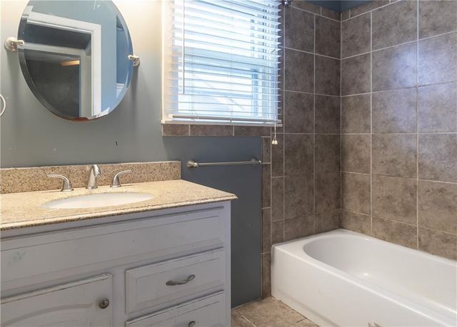 1822 S NORTHERN Boulevard, Independence, MO 64052