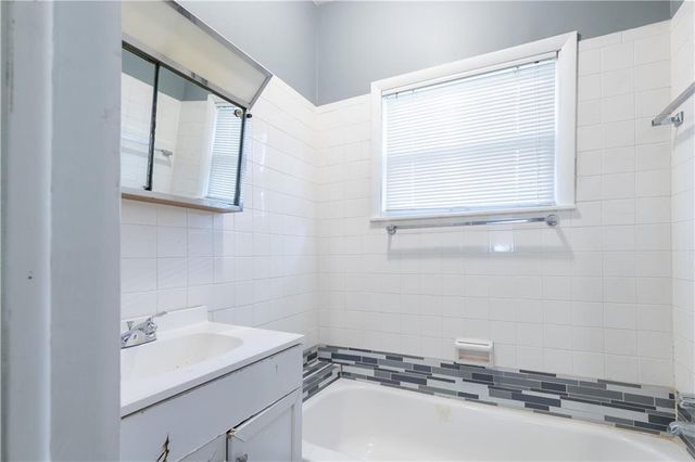 1822 S NORTHERN Boulevard, Independence, MO 64052