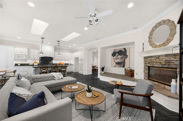 8040 Corte Sasafras, Carlsbad, CA 92009