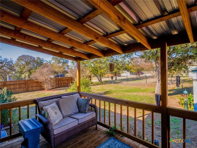 301 E Castlebriar, Granite Shoals, TX 78654