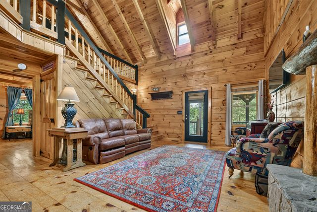 160 Adams Circle, Mineral Bluff, GA 30559
