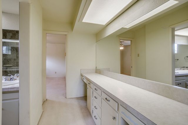 4055 Glenavon Court, Fort Worth, TX 76109