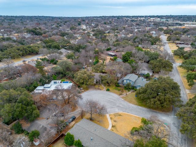 4055 Glenavon Court, Fort Worth, TX 76109