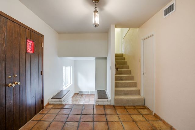 4055 Glenavon Court, Fort Worth, TX 76109