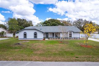 5521 OAK STREET, Mount Dora, FL 32757