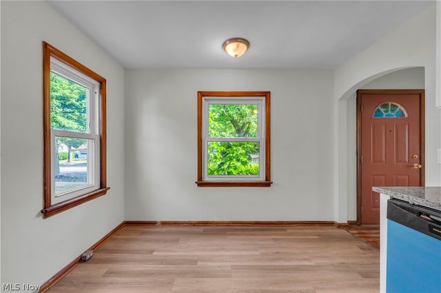14404 Rockside Road, Maple Heights, OH 44137