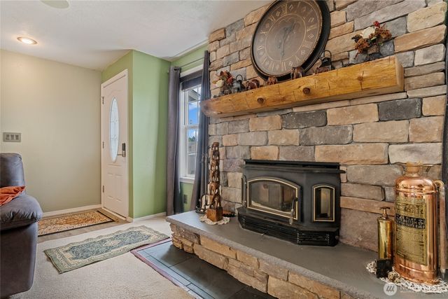 327 N Grape Drive, Moses Lake, WA 98837