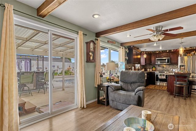327 N Grape Drive, Moses Lake, WA 98837