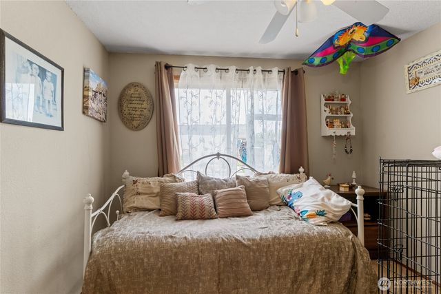 327 N Grape Drive, Moses Lake, WA 98837