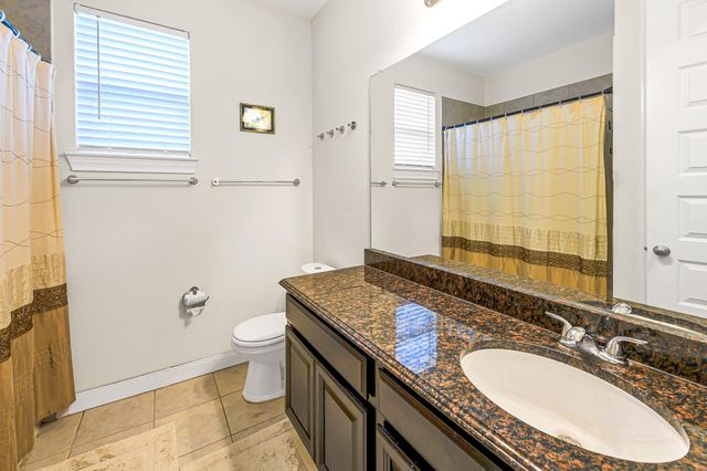 2003 Highland Meadows Drive, Pearland, TX 77089