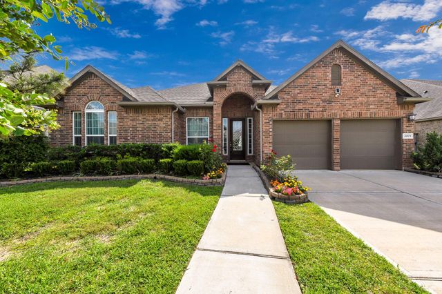 2003 Highland Meadows Drive, Pearland, TX 77089
