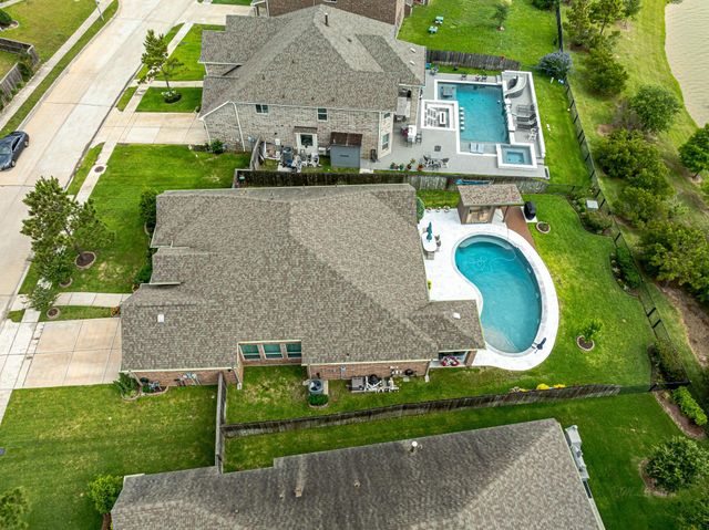 2003 Highland Meadows Drive, Pearland, TX 77089