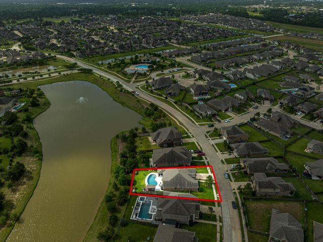 2003 Highland Meadows Drive, Pearland, TX 77089