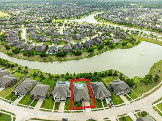 2003 Highland Meadows Drive, Pearland, TX 77089