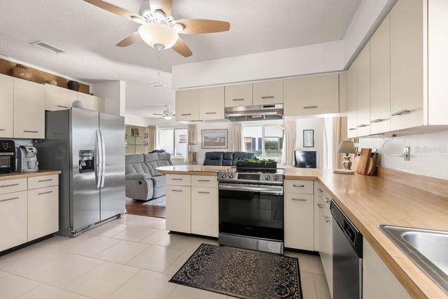 703 WESTMONT WAY, Sun City Center, FL 33573