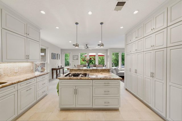 1226 Heathwood Drive, Houston, TX 77077