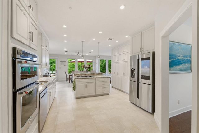 1226 Heathwood Drive, Houston, TX 77077