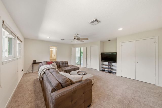 1226 Heathwood Drive, Houston, TX 77077