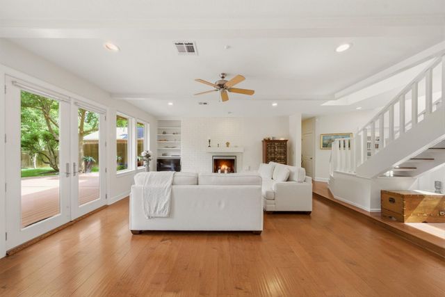 1226 Heathwood Drive, Houston, TX 77077