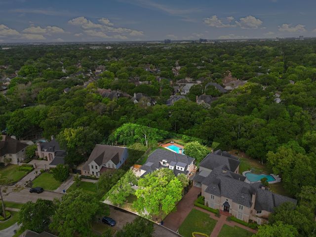 1226 Heathwood Drive, Houston, TX 77077