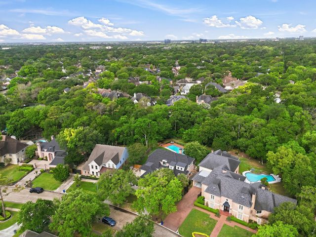 1226 Heathwood Drive, Houston, TX 77077
