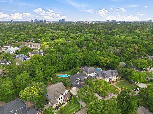 1226 Heathwood Drive, Houston, TX 77077